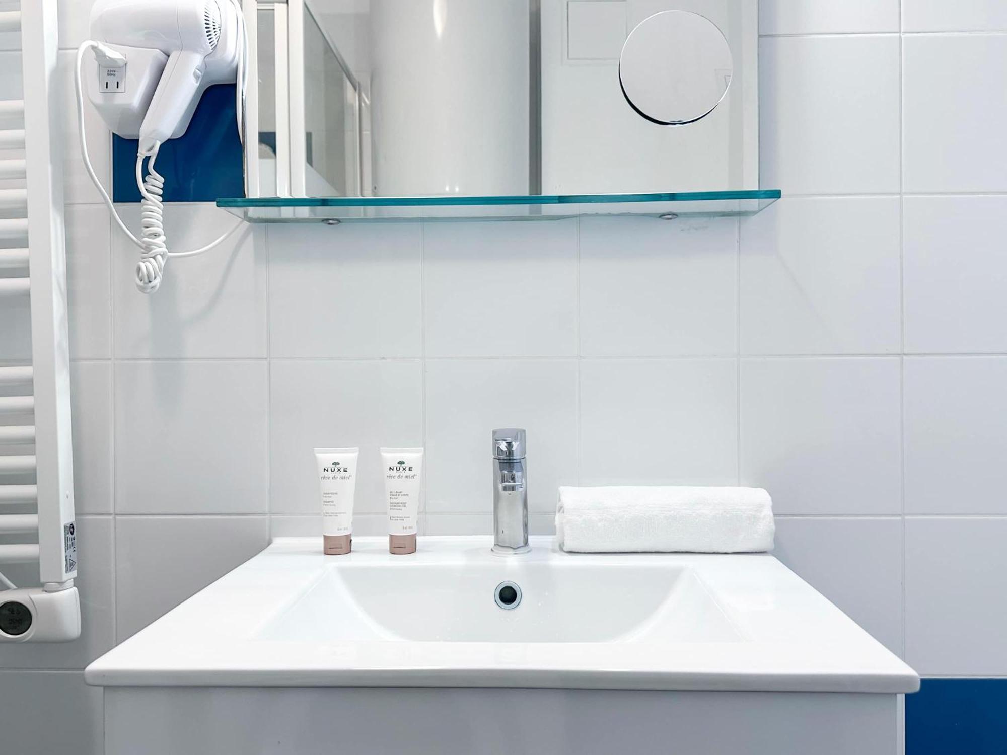 Welcoming Studio Near Eiffel Tower Париж Экстерьер фото