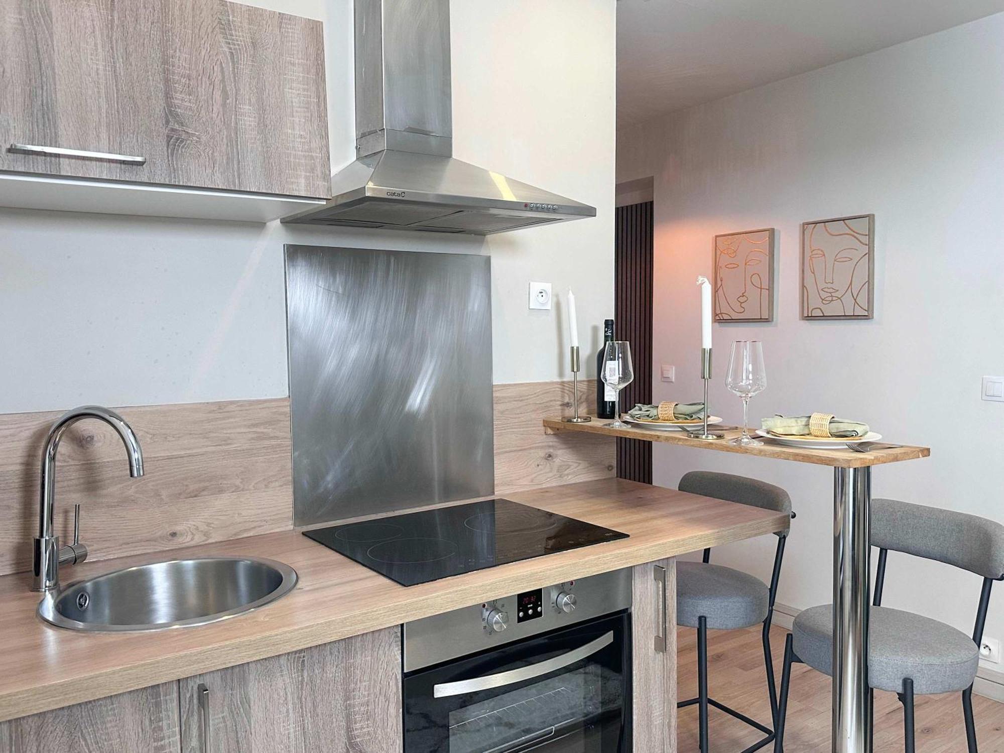 Welcoming Studio Near Eiffel Tower Париж Экстерьер фото