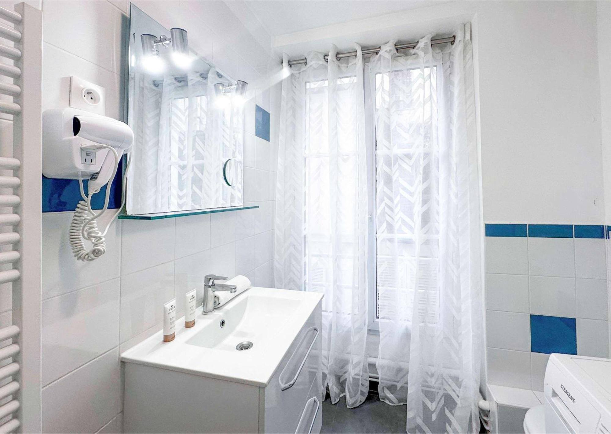 Welcoming Studio Near Eiffel Tower Париж Экстерьер фото